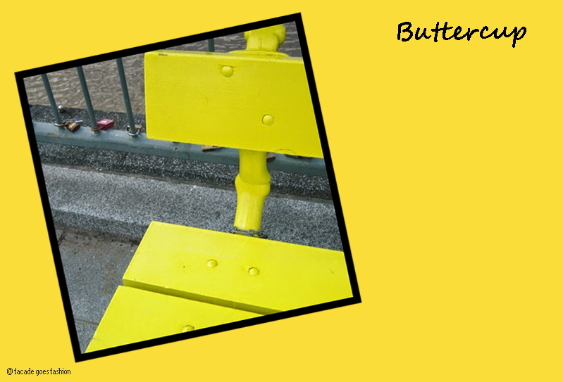 Yellow bench Pantone 2016 Buttercup