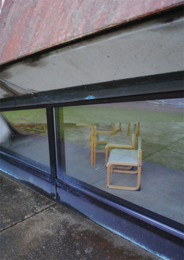 kannelmaen-kirkko-nurkka