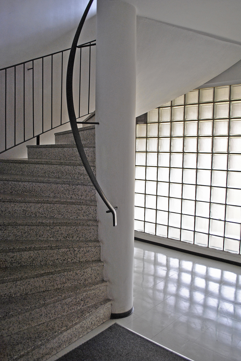 Suikkila rappukäytävä 1000px