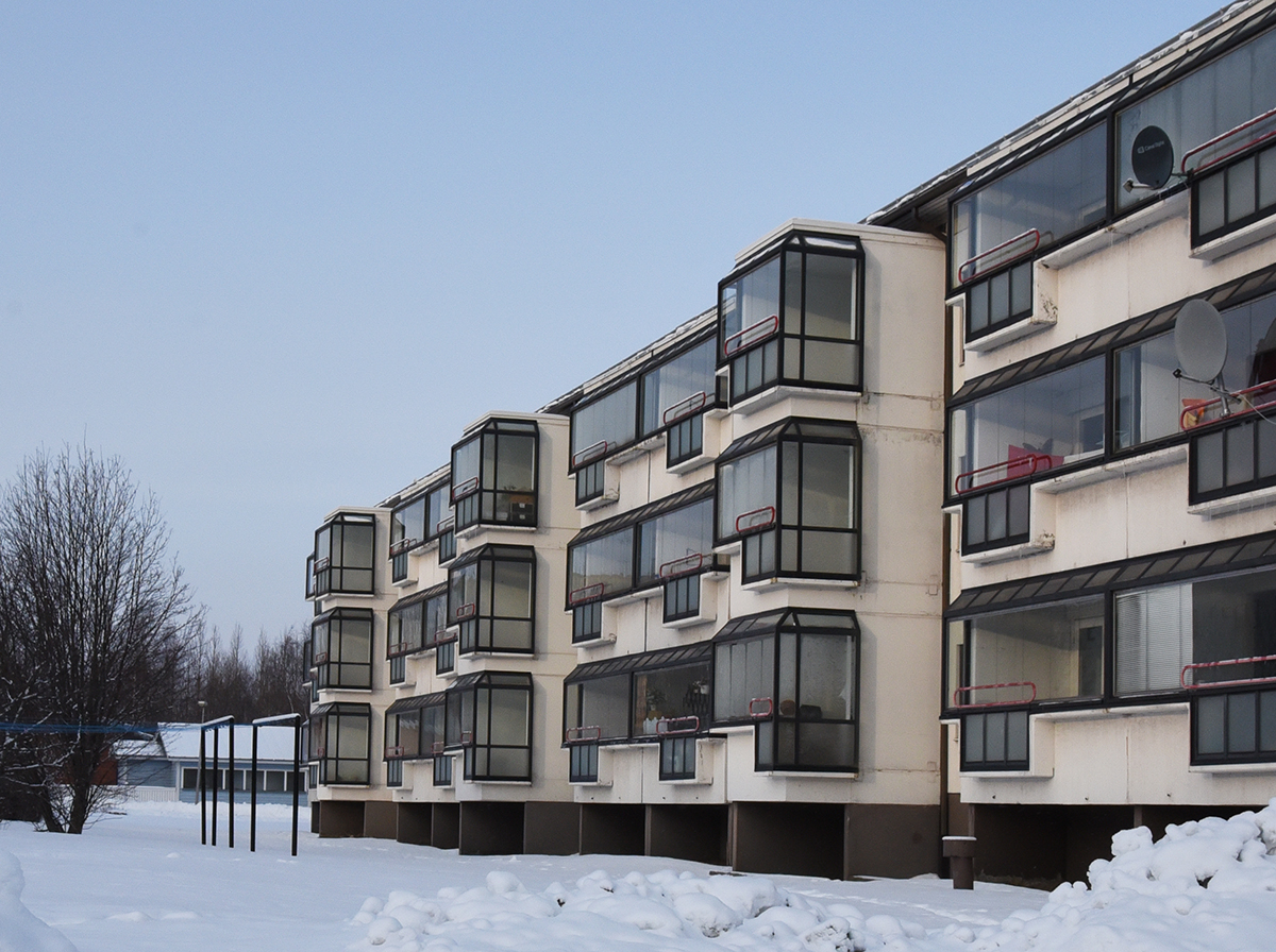 Parvekkeet talvella Kummatti