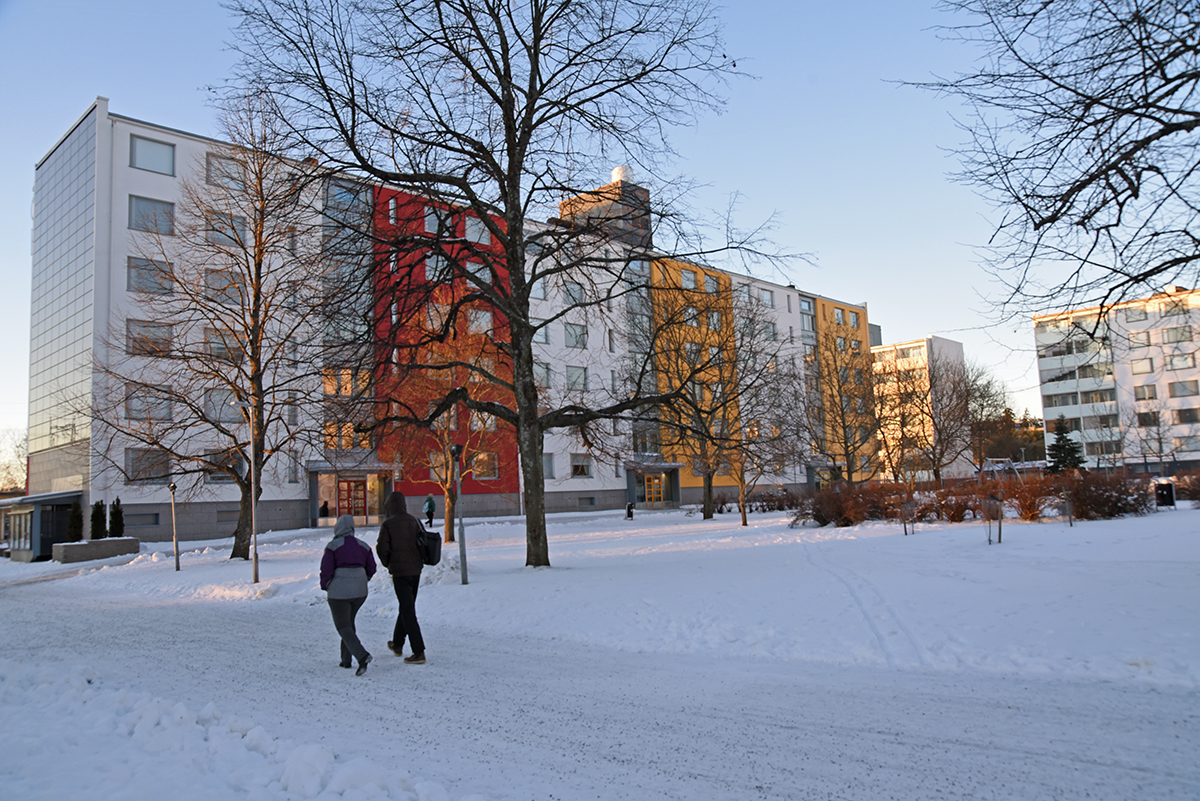 Värikkäät kerrostalot Jyrkkälä
