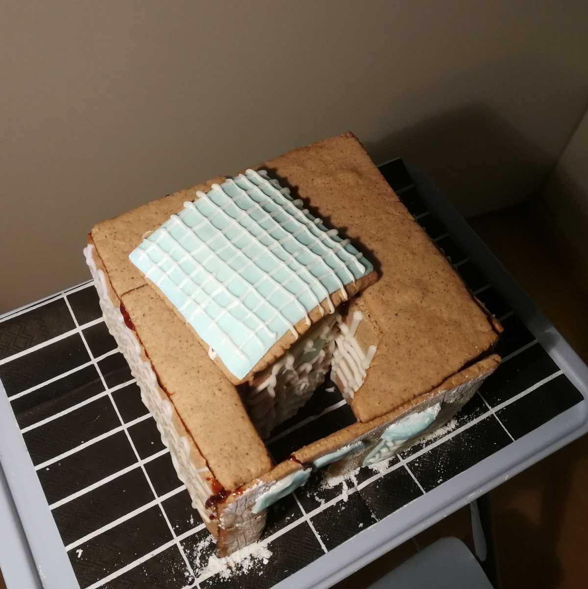 Piparitalo_lasikatto